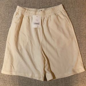 Oak and Fort Shorts